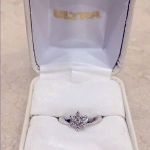 14K white gold diamond ring/ engagement